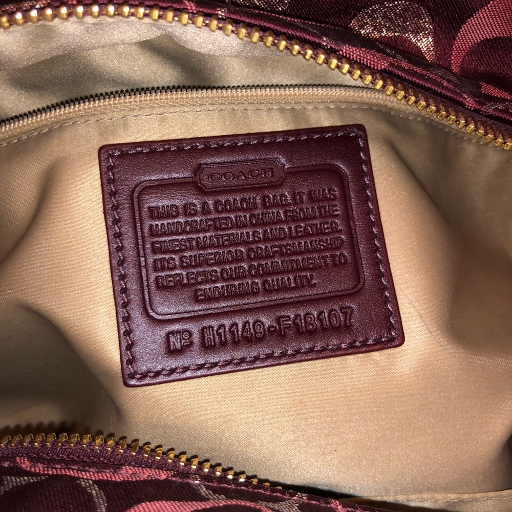 Large Coach bag-Authentic - Picture 4 of 4